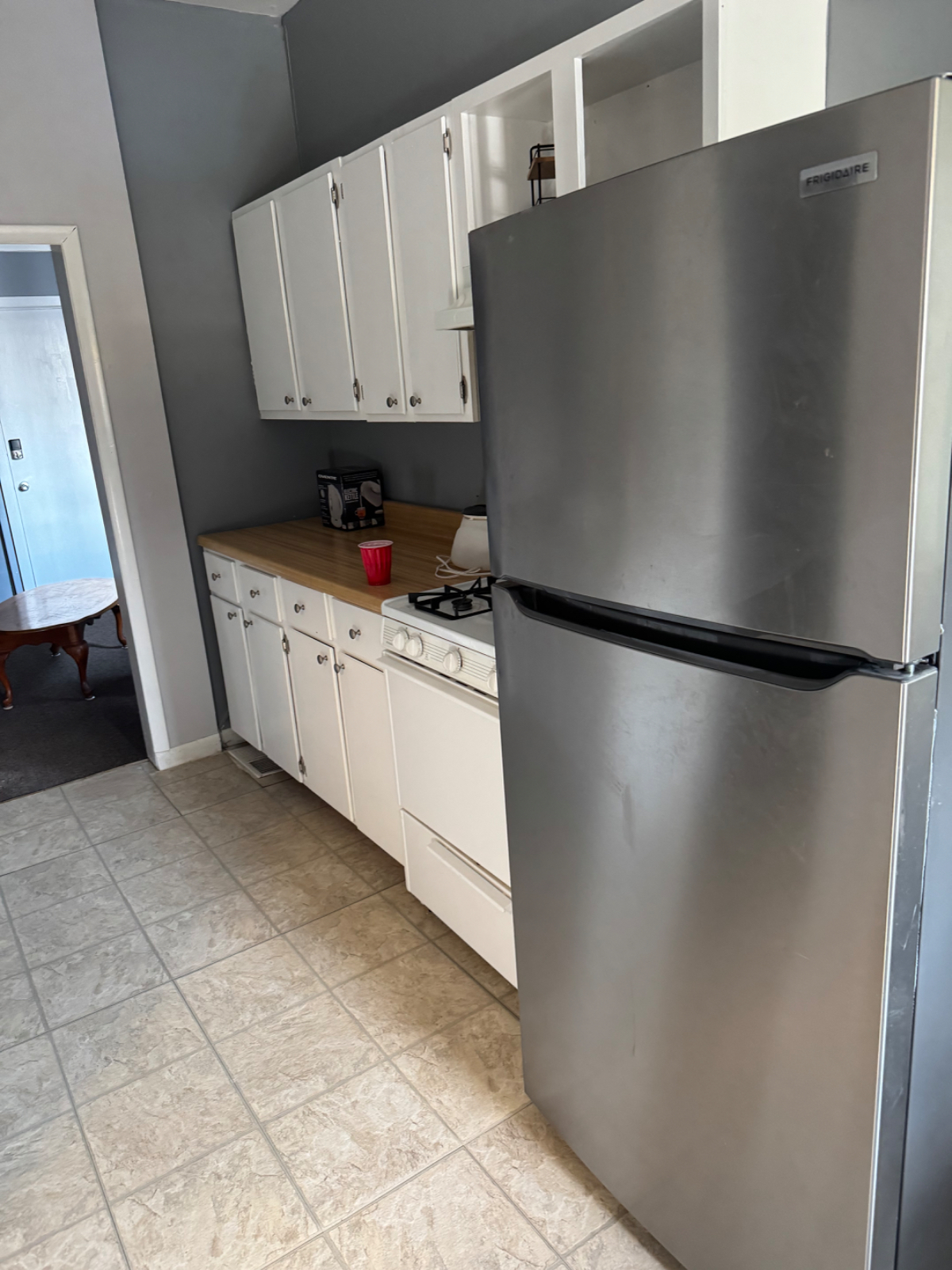 Charming apartment room in Troy. Parking and Utilities included - Photo 4