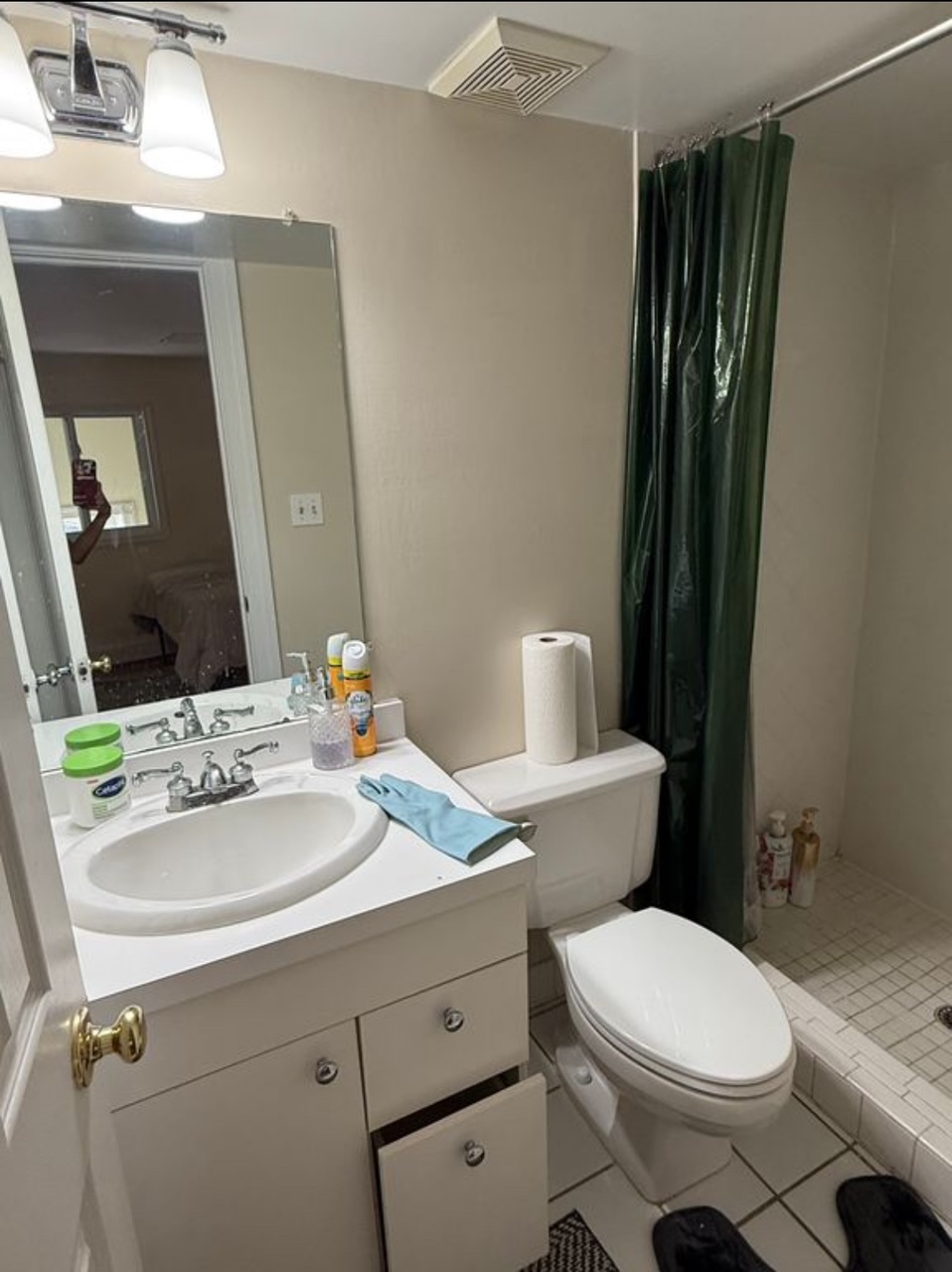 Cozy in Capitol Hill, Steps from Eastern Market Metro Stop - Photo 12
