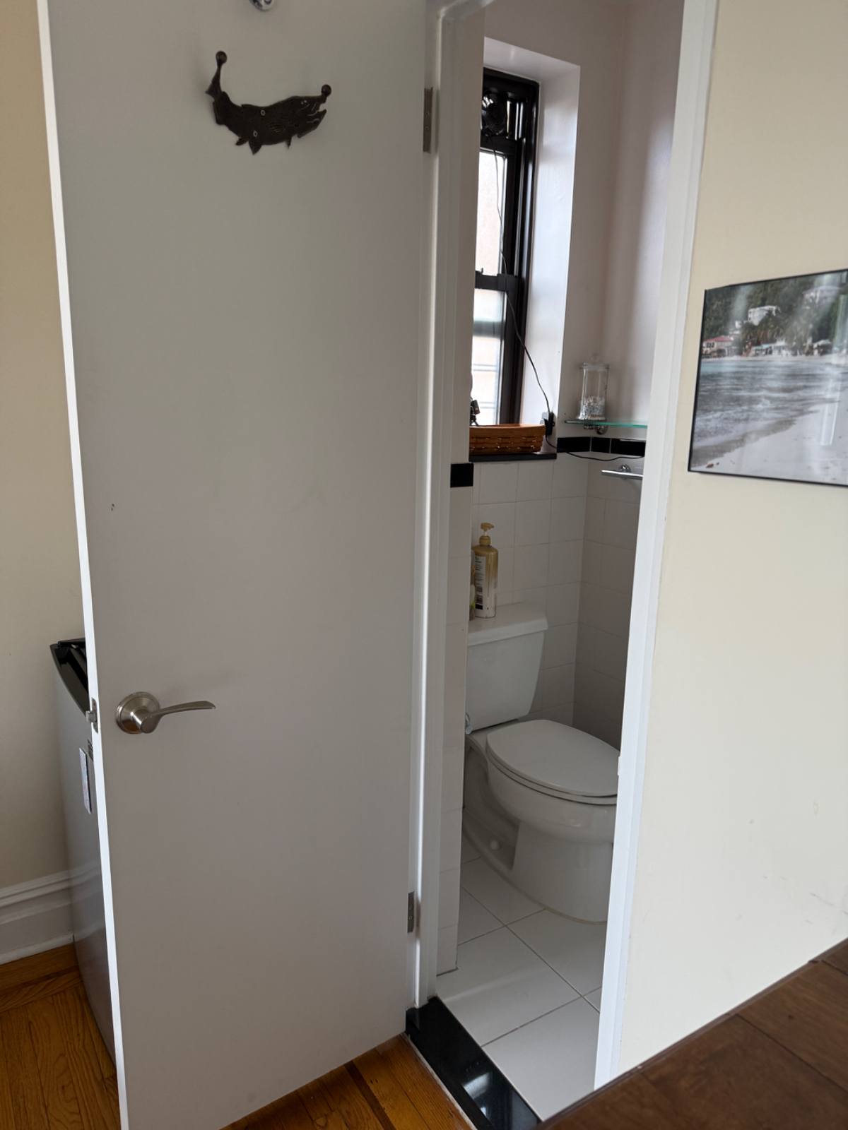 Bright And Cozy Queen Room With Full Apartment Access In Prime Location Near Top Hospitals - Photo 9