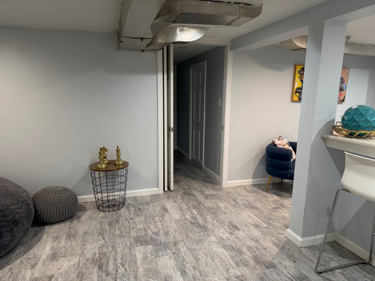 Beautiful One Bedroom - newly renovated - Photo 1