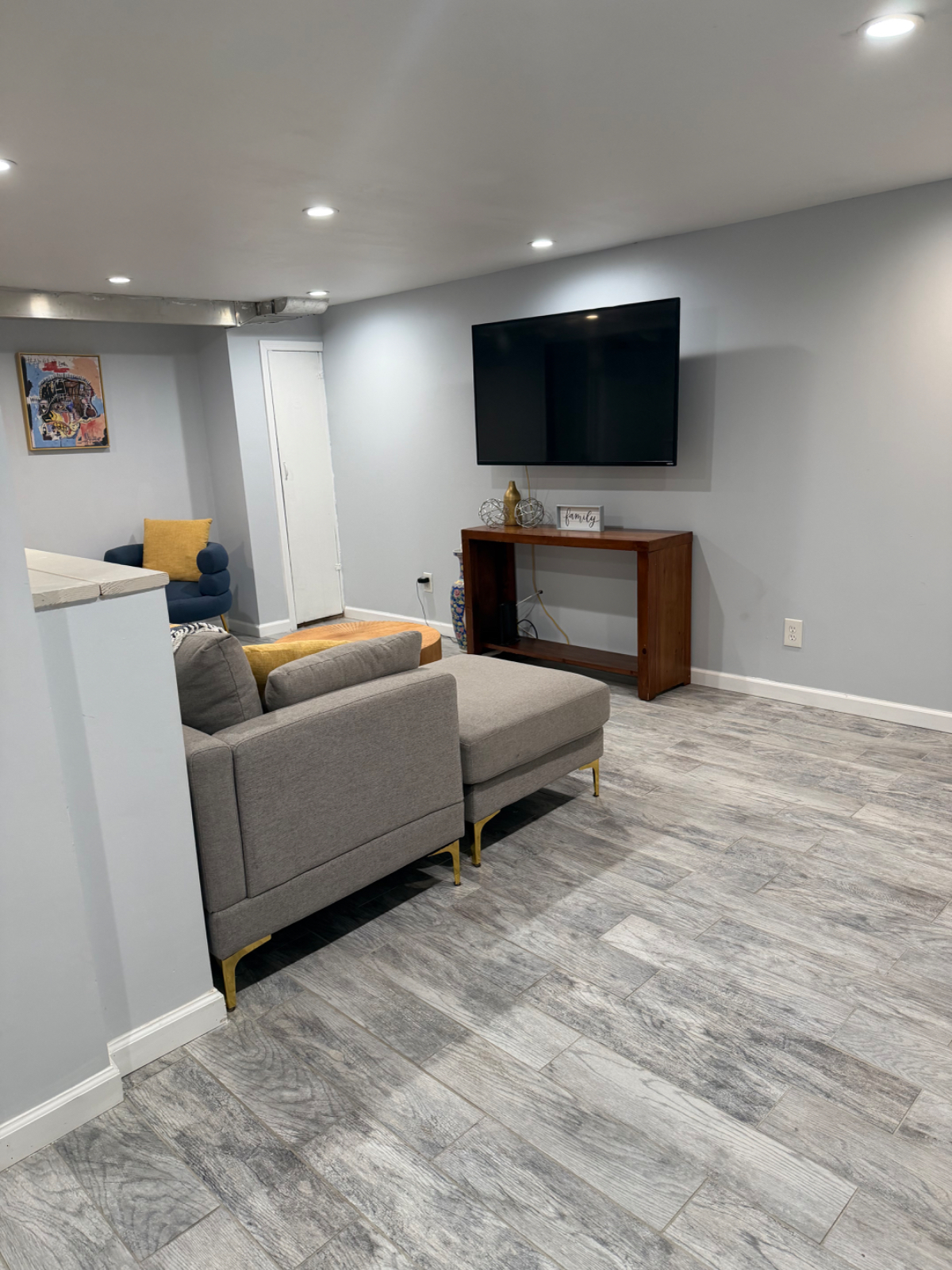 Beautiful One Bedroom - newly renovated - Photo 8