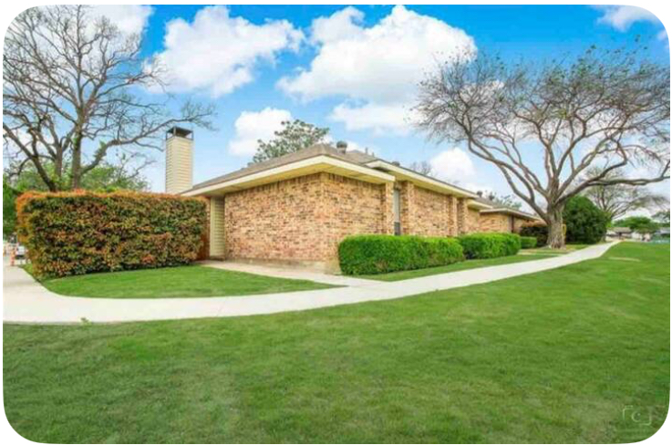 Centrally Located Private Boho Style 2 Bed 2 Bath Home - Photo 4