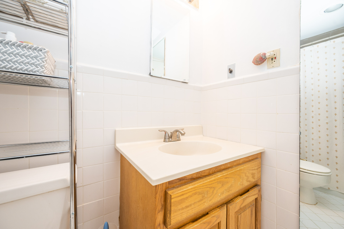 Centrally Located with Easy Access to Downtown DC, Chevy Chase DC/Maryland, Virginia: Pentagon etc. - Photo 1