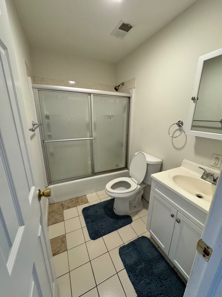 One Bed Room Lafayette St. - Photo 2