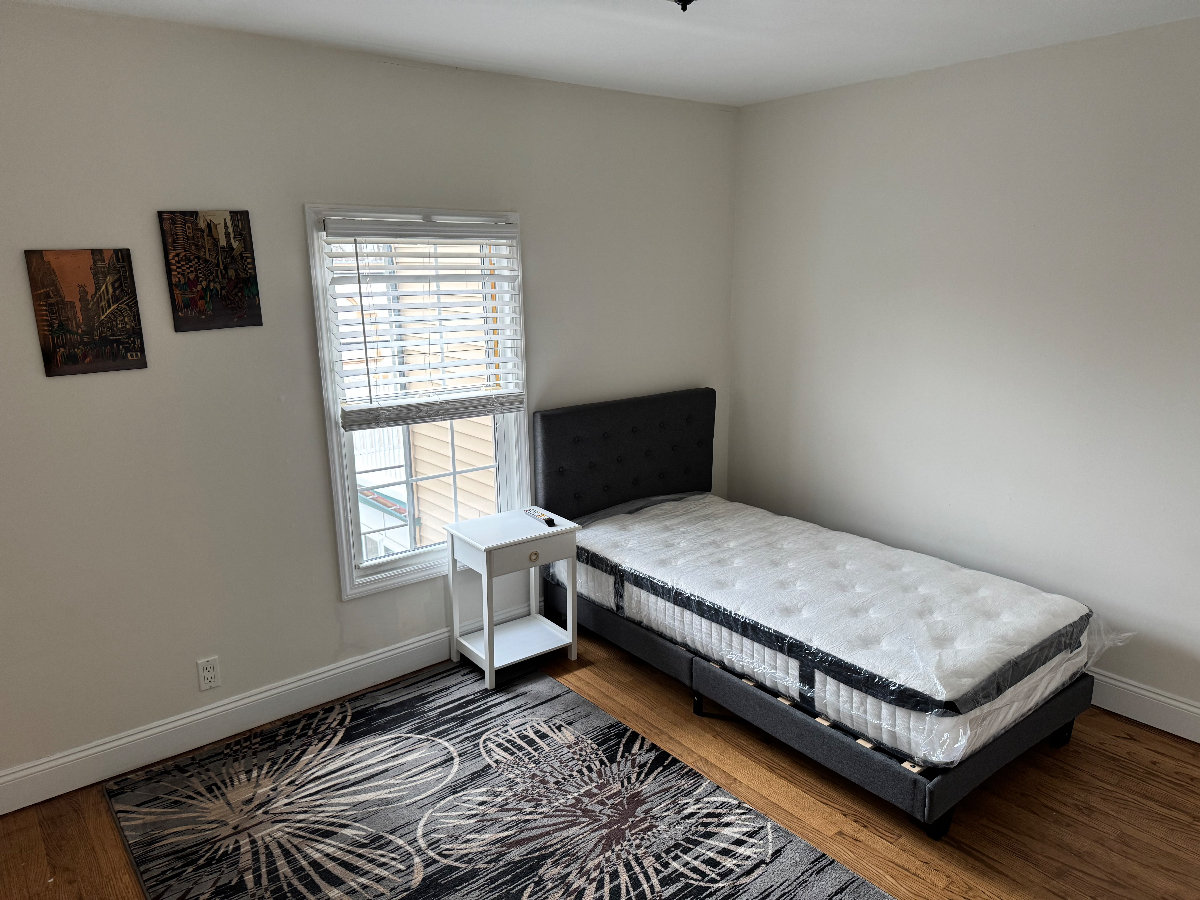 One Bed Room Lafayette St. - Photo 1