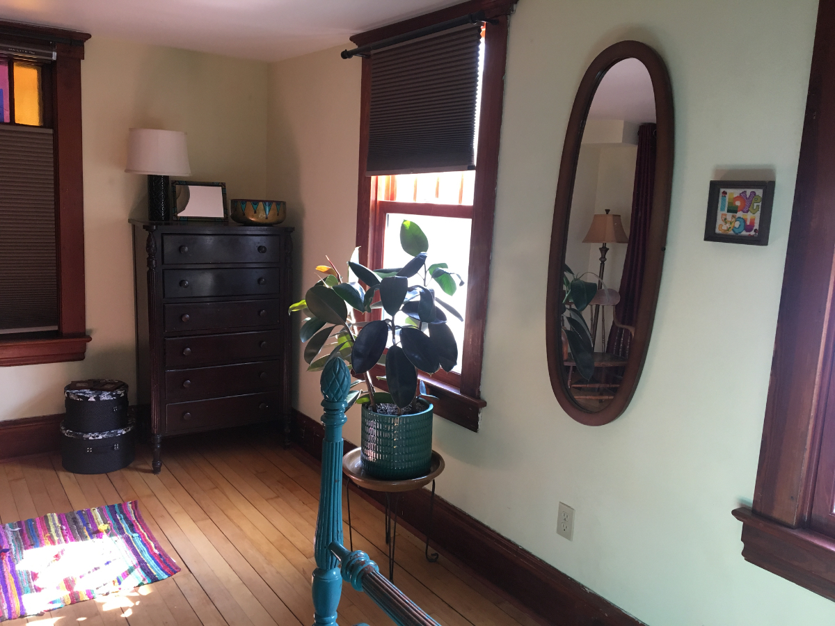 Room rental in Cozy Craftsman Bungalow - Photo 3