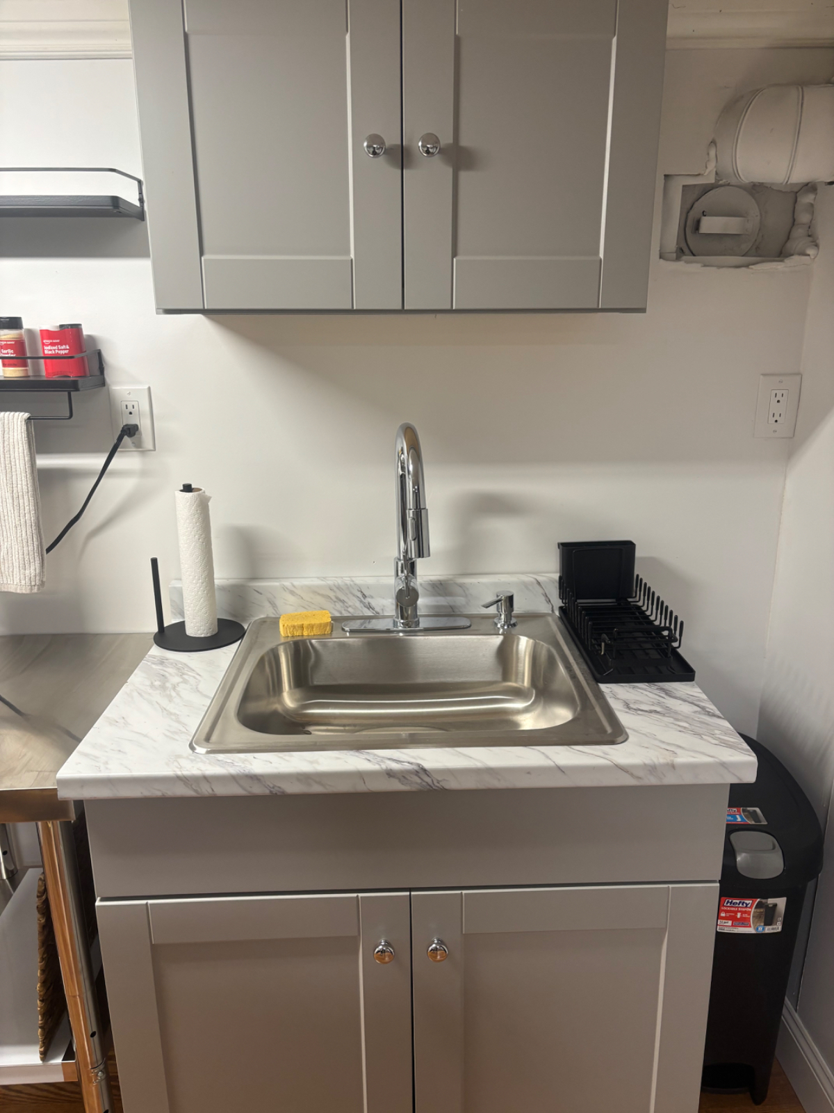 Secure & Quiet 1 Br Apartment- 25 mins to NYC - Photo 3