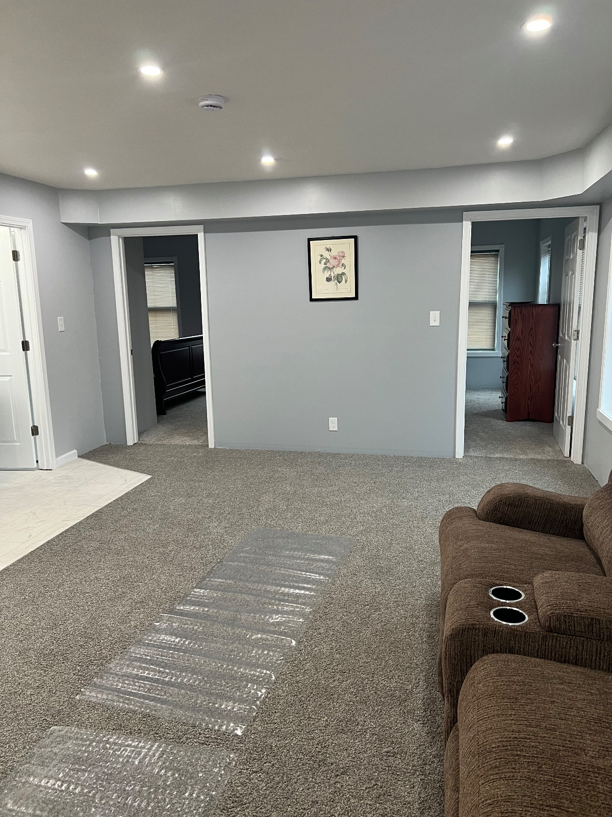Modern and Cozy Room - Photo 7