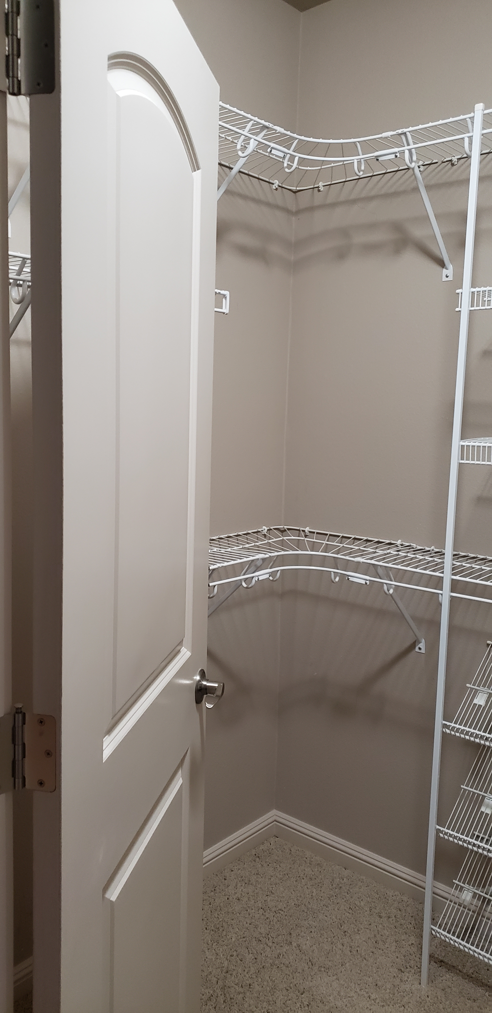 Private room near hospital - Photo 5