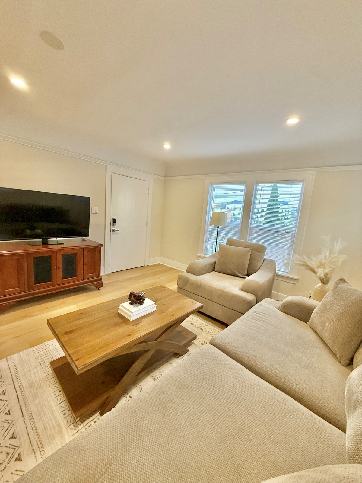 Echo Park Skyline House - Photo 4