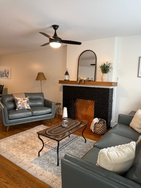 Charming 2BR Apartment with All Utilities, Near Downtown Elmira, Perfect for Travel Professionals - Photo 3