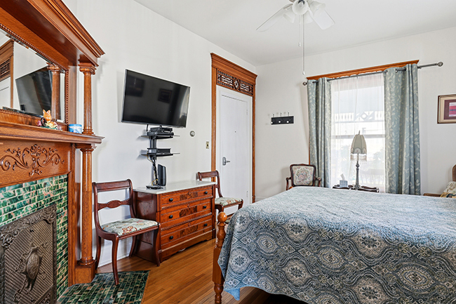 Cozy, Furnished Victorian Apartment in Downtown Hammondsport - Photo 7
