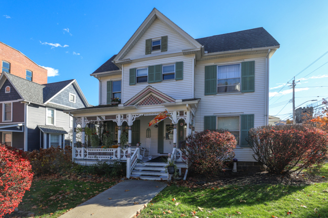 Cozy, Furnished Victorian Apartment in Downtown Hammondsport - Photo 1