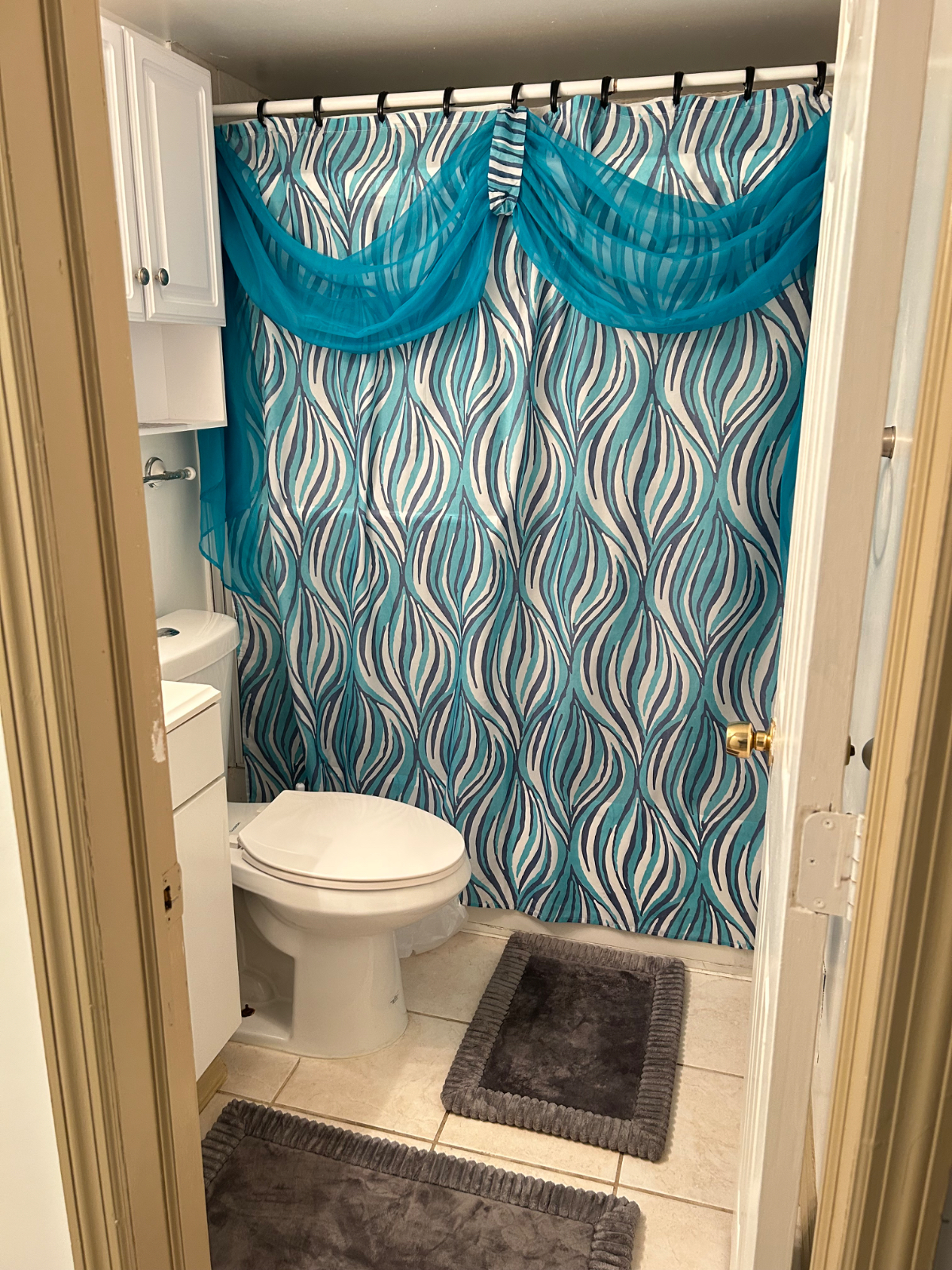 Bright & Simple 2BR Apartment in Staten Islands  North Shore - Photo 9