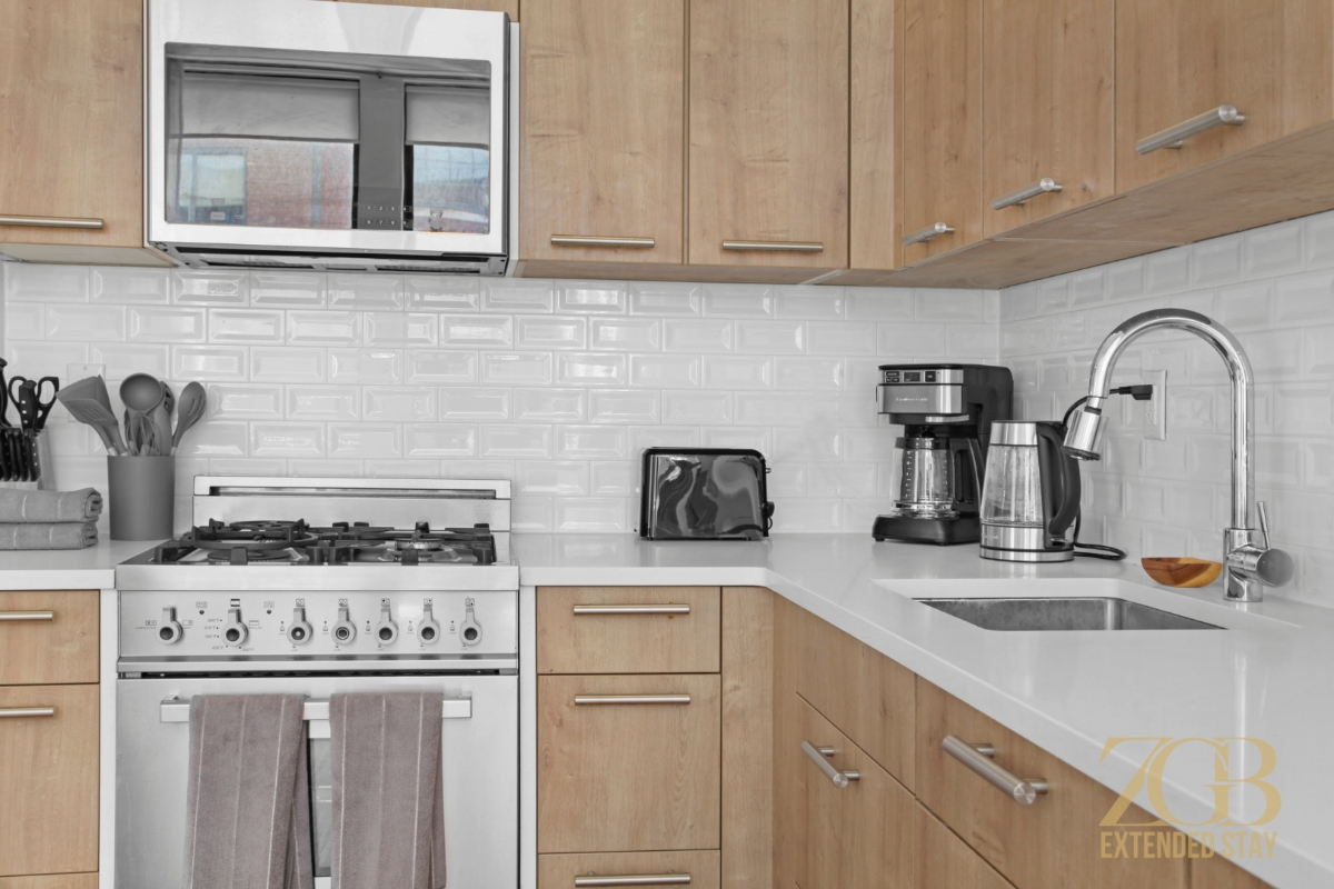 517 West - Photo 5
