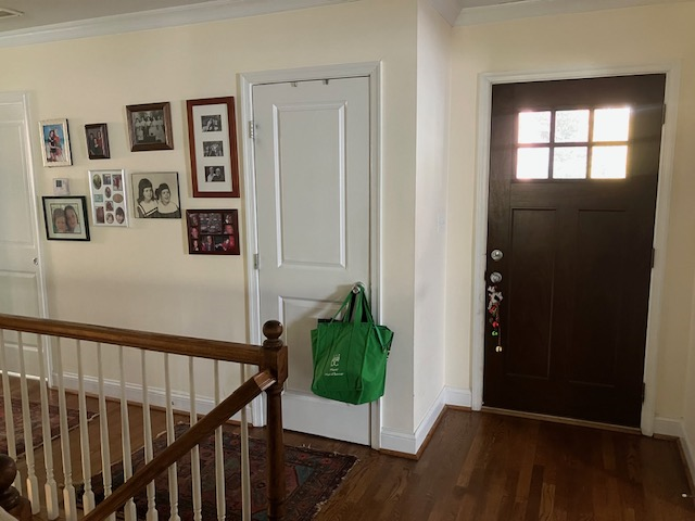 Cozy Furnished Basement Studio Across Little Forest Park - Outdoor Space & All  Utilities Included - Photo 12