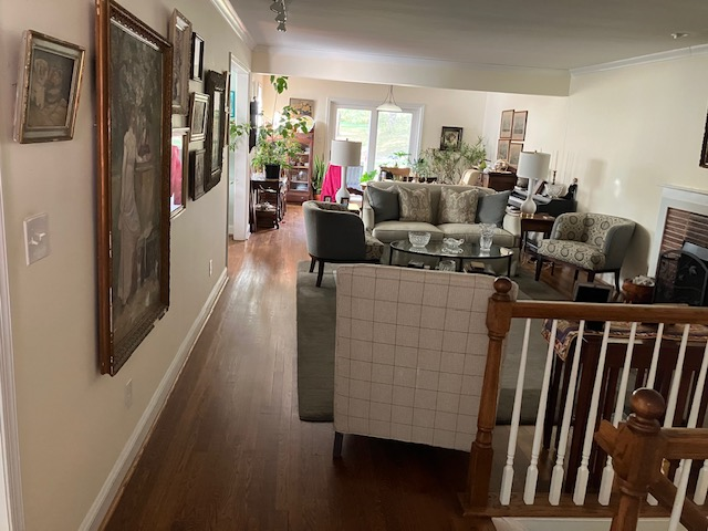 Cozy Furnished Basement Studio Across Little Forest Park - Outdoor Space & All  Utilities Included - Photo 11
