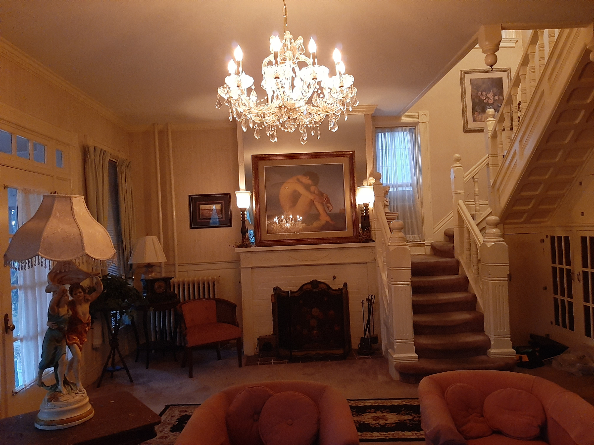 North Country Victorian - Photo 2