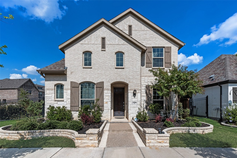 1-3 Private Bedrooms in Executive Owner-Occupied Beautiful Luxury Home in Viridian | All Bills & Res - Photo 5