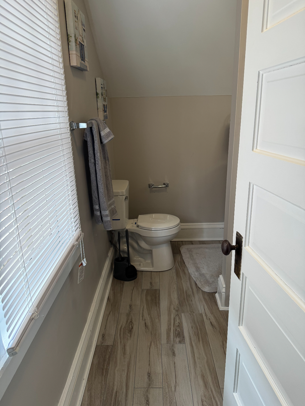 2018 Kanawha Blvd East Riverfront Studio Retreat, Steps from WV State Capitol - Photo 6