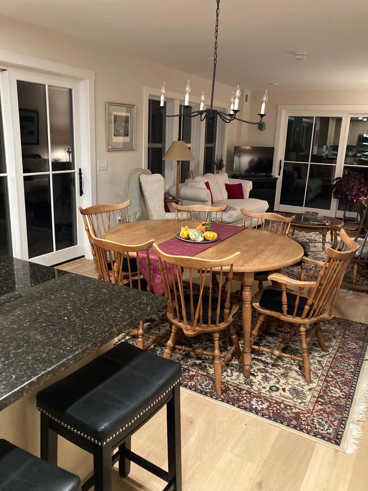 Comfortable New Home Near Lake - Photo 3