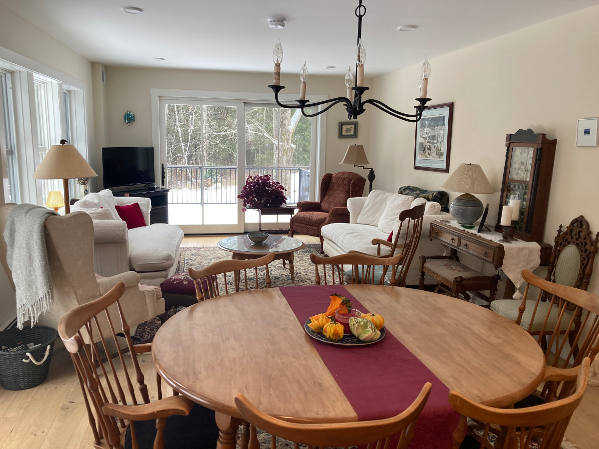 Comfortable New Home Near Lake - Photo 4