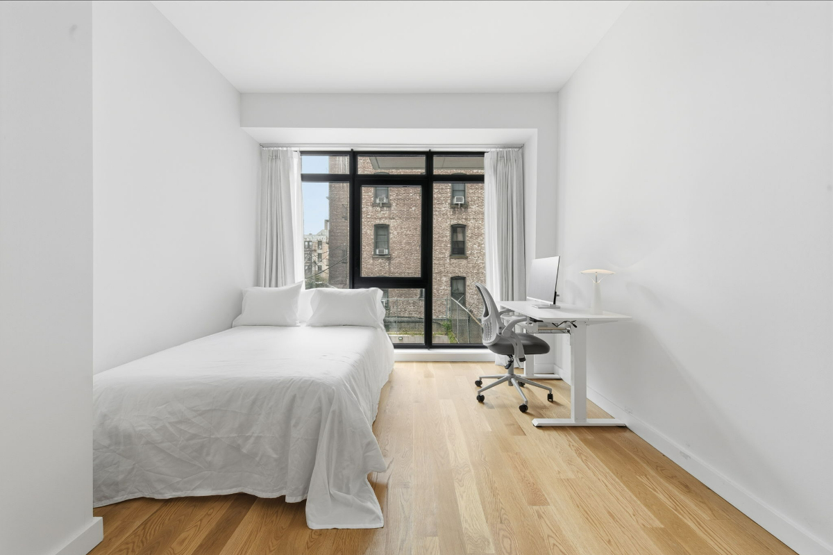 Elegant Studio Apartment in the Heart of Astoria  (Brand New Boutique Building) - Photo 8