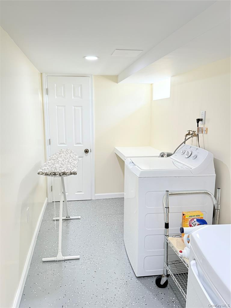 3 Individual Rooms & 1 upper apartment for rent - Photo 2