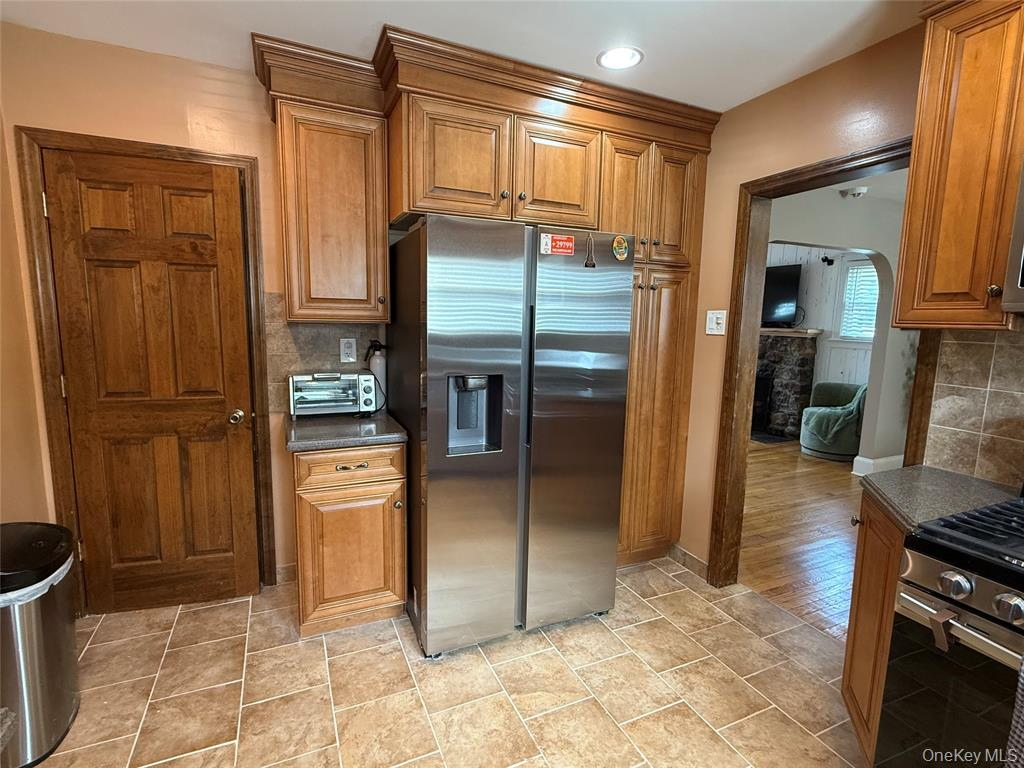 3 Individual Rooms & 1 upper apartment for rent - Photo 7