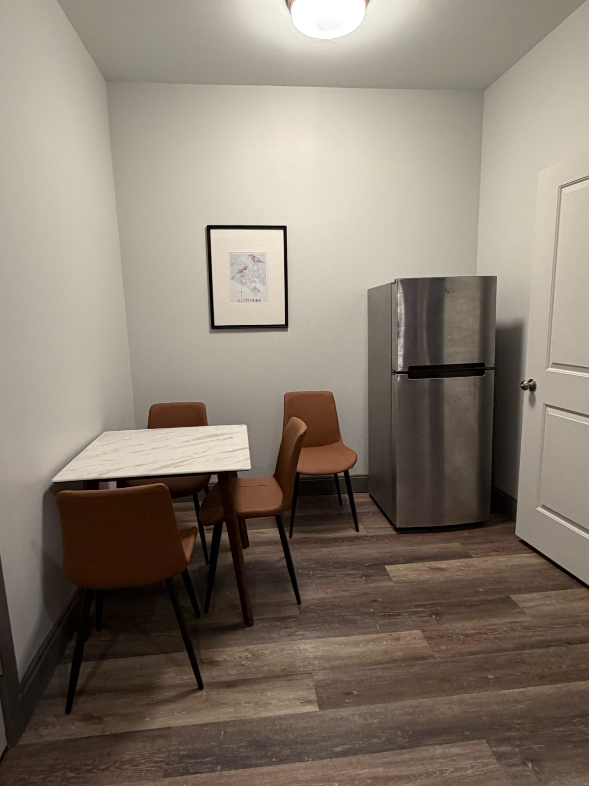Studio One Block from Peabody, Johns Hopkins Shuttle, and Across from Mercy Hospital - Photo 2