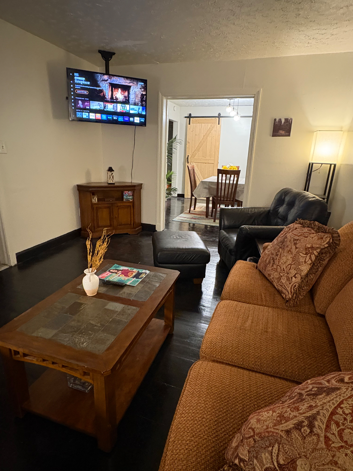 Cozy Capitol View Haven- 3BR w/ Parking - Photo 1