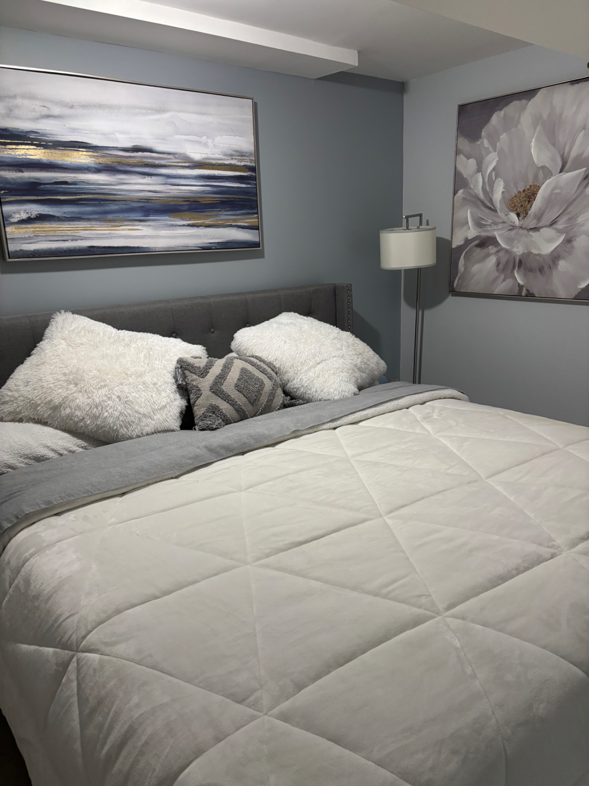 Modern private 1 bedroom suite, fully furnished, quiet and close to every hospital - Photo 5