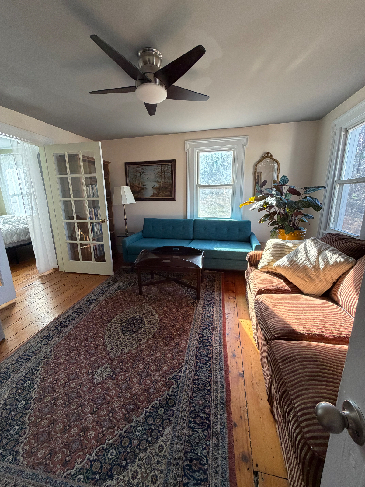 Cozy Farmhouse Suite - Photo 3