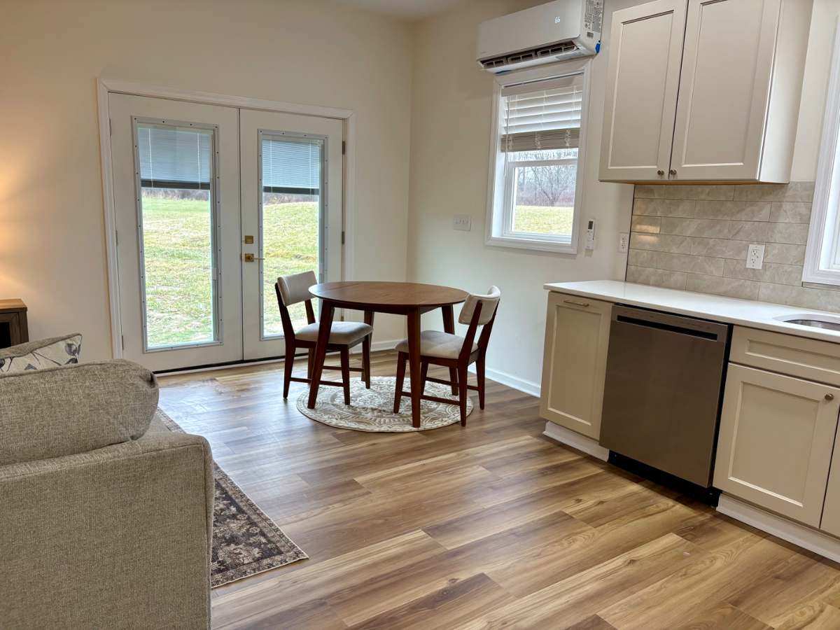 Brand New Private 1BR/1BA - Photo 3