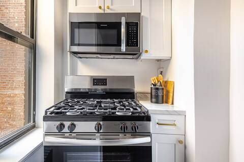 Brand New 4 Bedroom Nest To Central Park, Subways, Buses Perfect Share - Photo 3