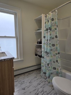 Cozy 2 Bed w Office - Photo 3