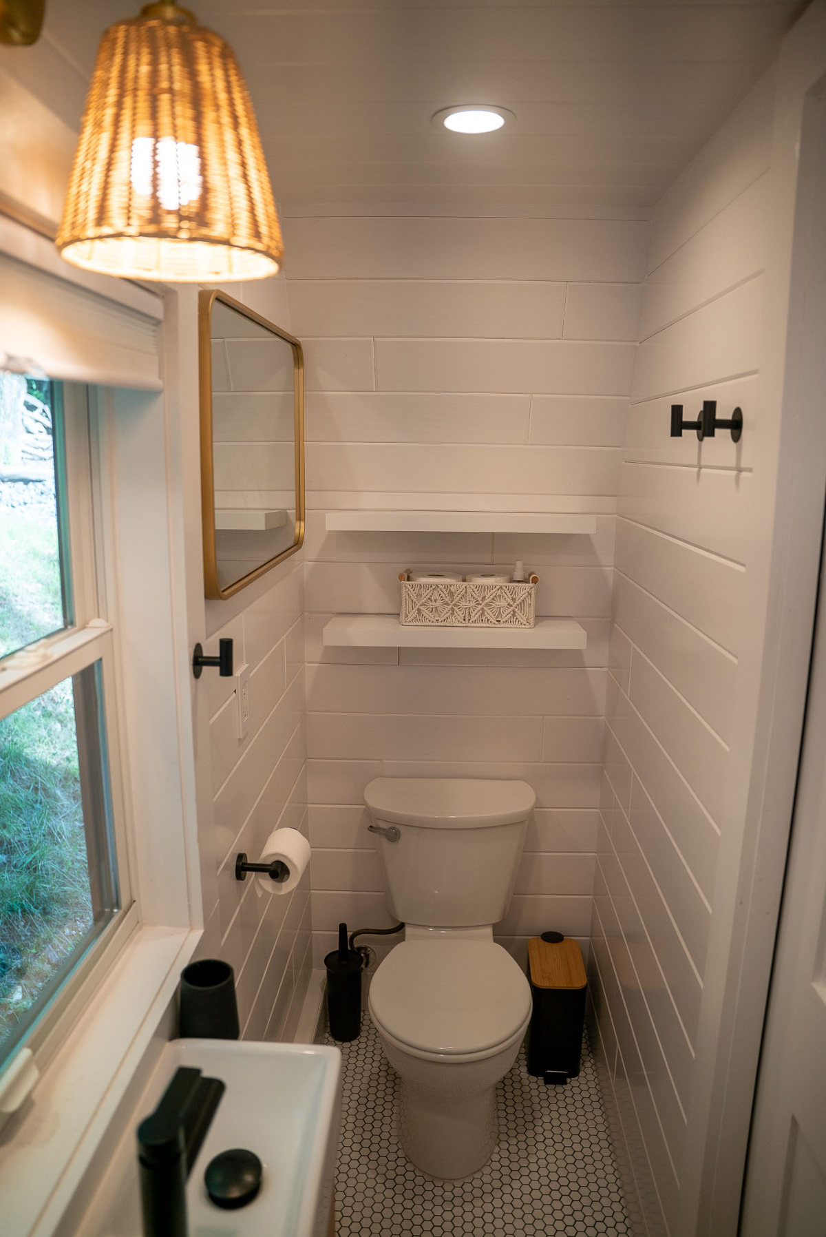 A-Frame Rental - Month to Month Available - Photo 11