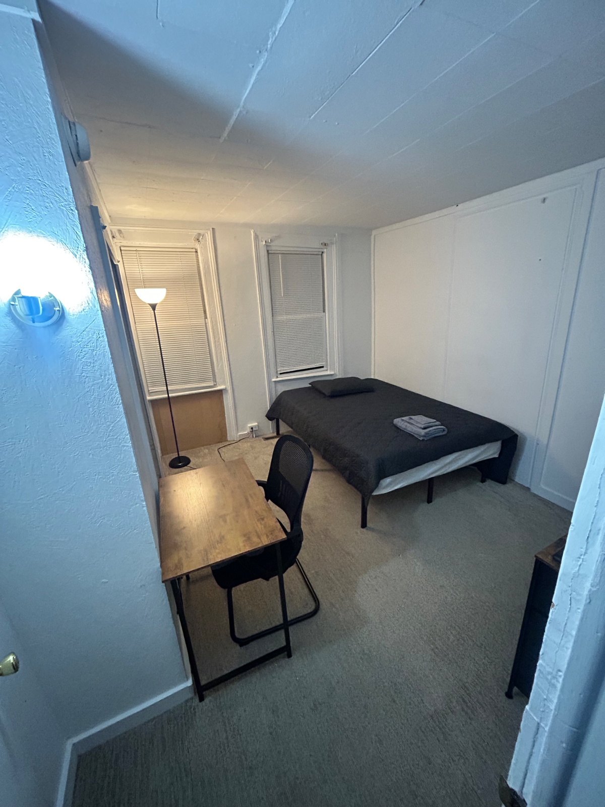 4 bedroom 2 Baths - Photo 12