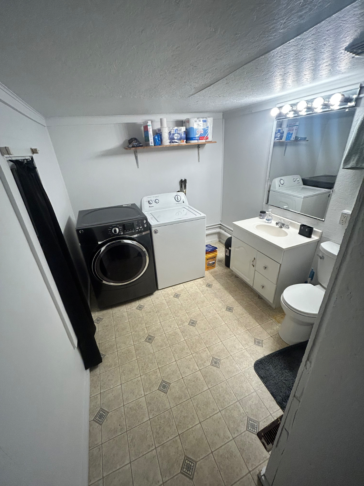4 bedroom 2 Baths - Photo 6