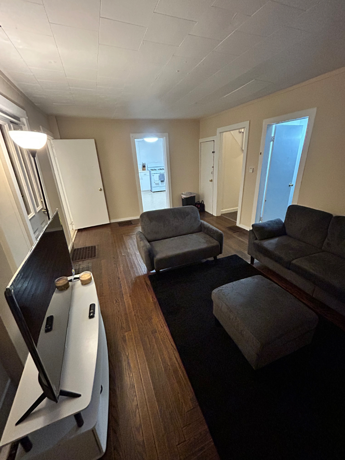 4 bedroom 2 Baths - Photo 5