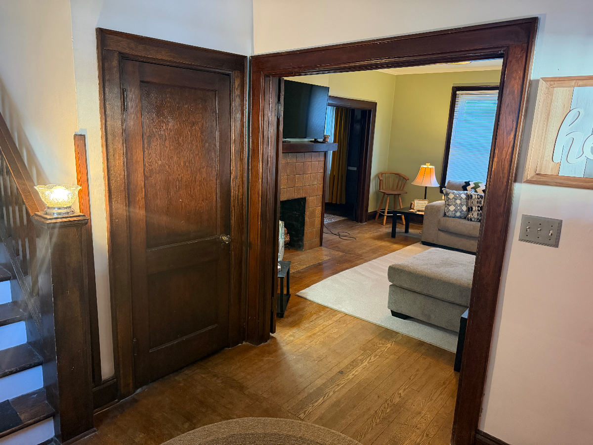 Cozy updated house 3 rooms to rent - Photo 2