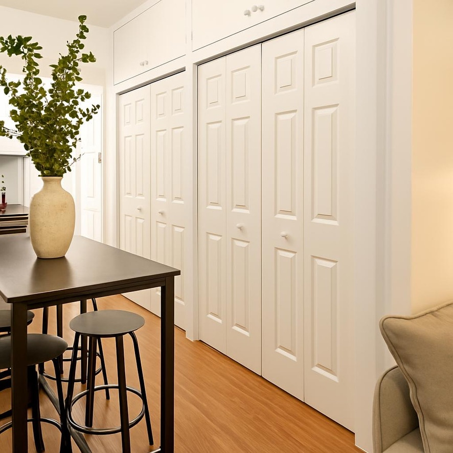 Designers 1 bedroom on the Upper East Side - Photo 3