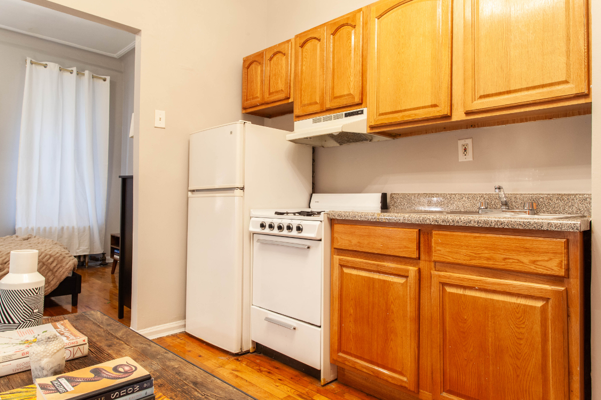 Designers 1 bedroom on the Upper East Side - Photo 5