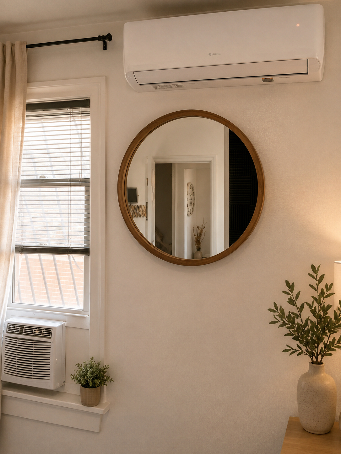 Modern Cozy Furnished Room - Photo 2