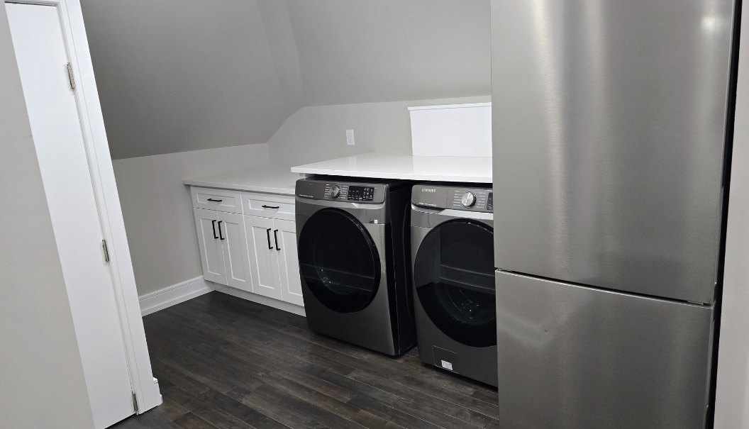 South Bayshore Apartment - Photo 3