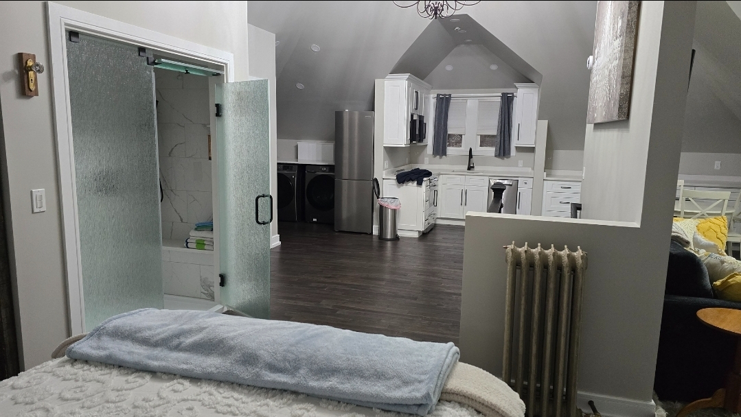 South Bayshore Apartment - Photo 5