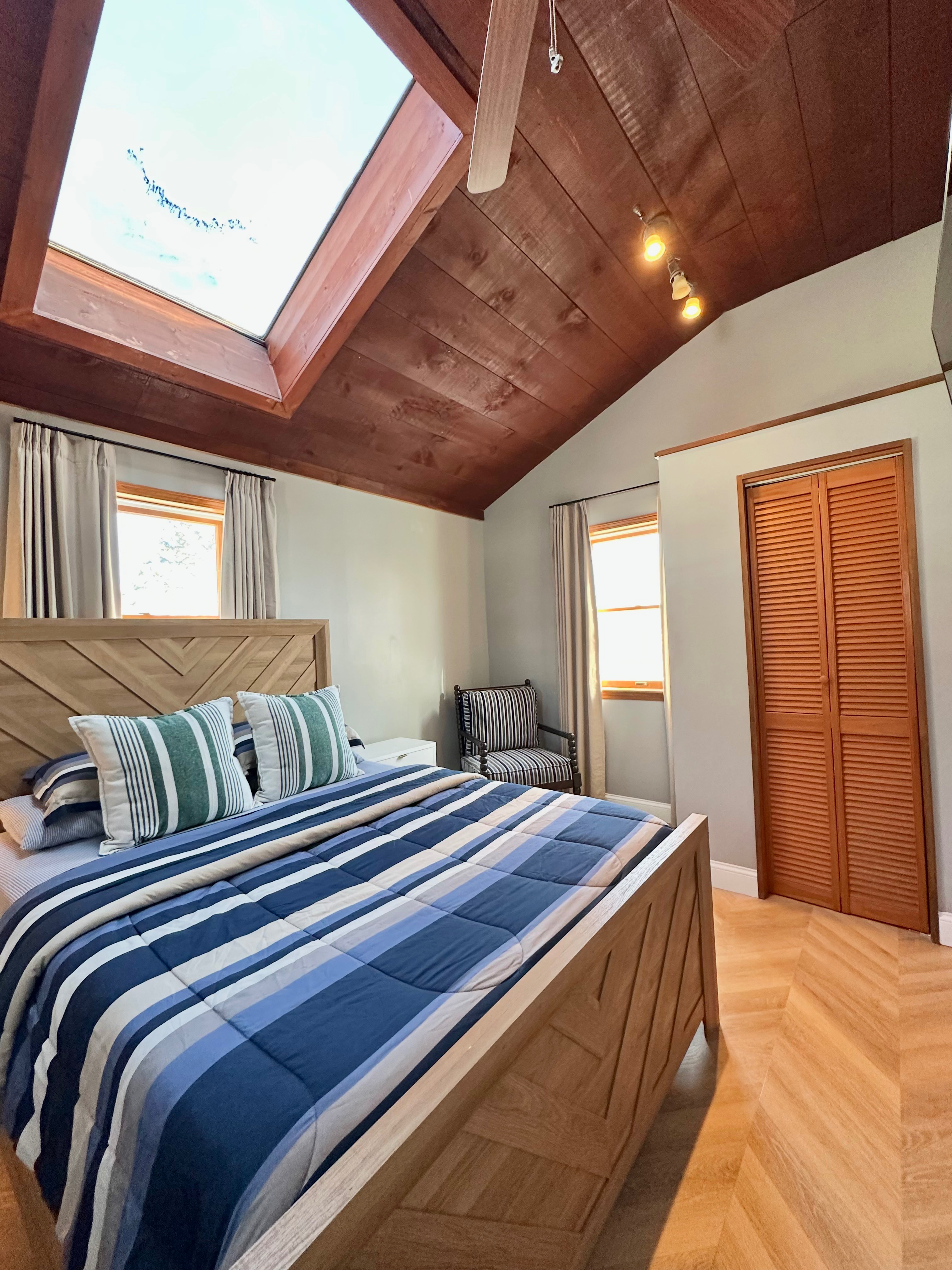 Home Away from Home - Photo 2
