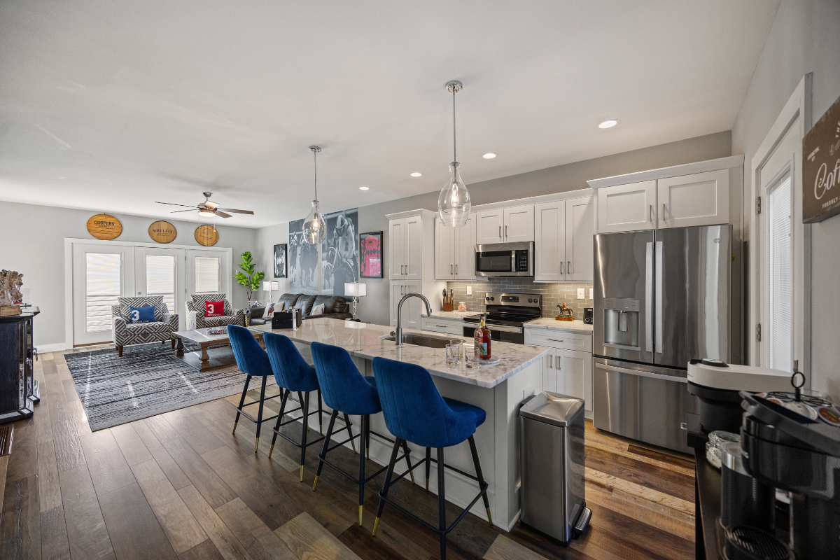 Chic Downtown Lexington 2BR/2BA Townhome - Hospital Hub - Modern, Safe - Photo 4