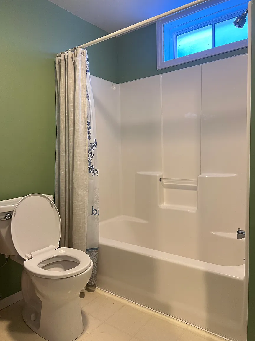 E13 Stonehedge Dr, South Burlington, VT 05403 - Photo 2