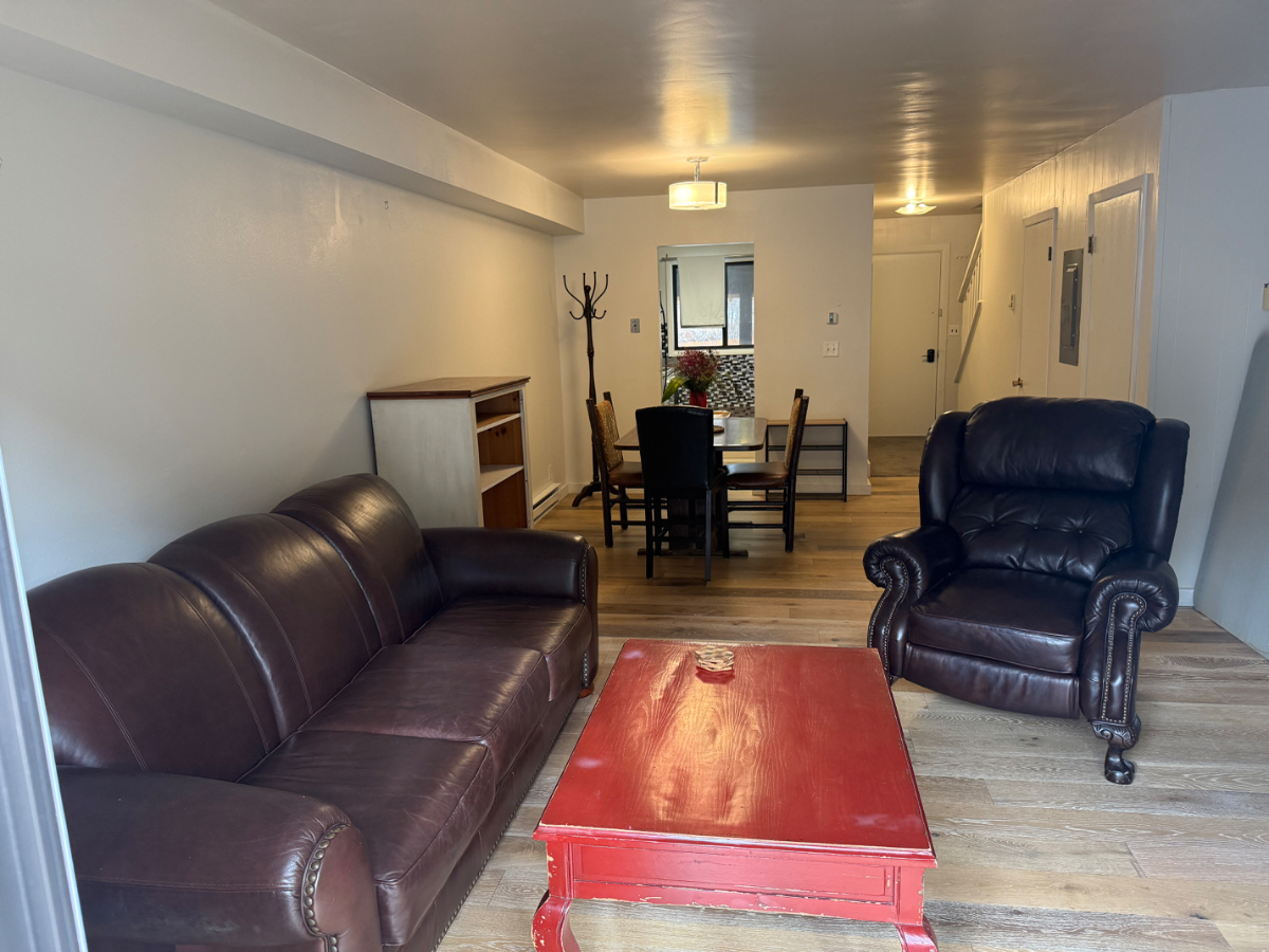 2 Bedroom Apartment next to Snow King Resort - Photo 4